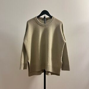 Jenni Kayne Cashmere Boyfriend Crew Neck Oversized Sweater Willow Beige Size L